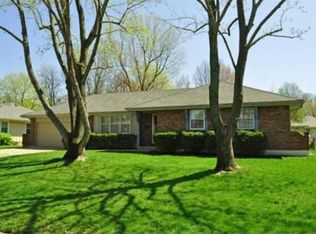 812 NW 12th St, Blue Springs, MO 64015