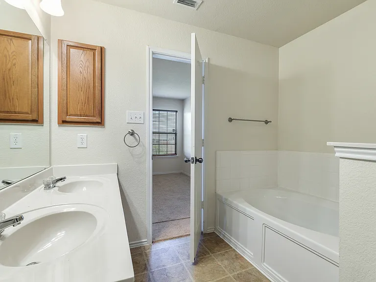 3917 Mantis St — Photo 15