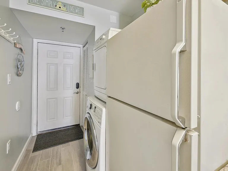 1709 S Ocean Blvd — Photo 23