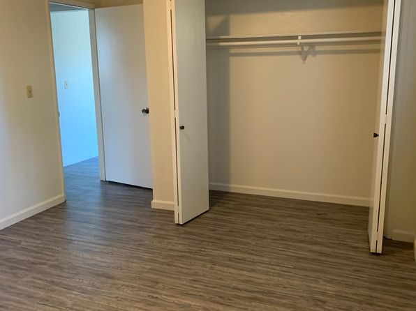 4572 N Glenn Ave APT 110