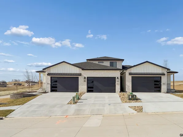 18108 Cooper St, Gretna, NE 68028