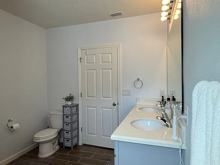 1503 Musgrass Cir — Photo 26