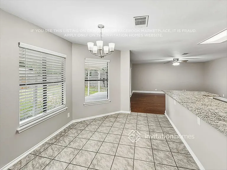 1405 Comfort St — Photo 11
