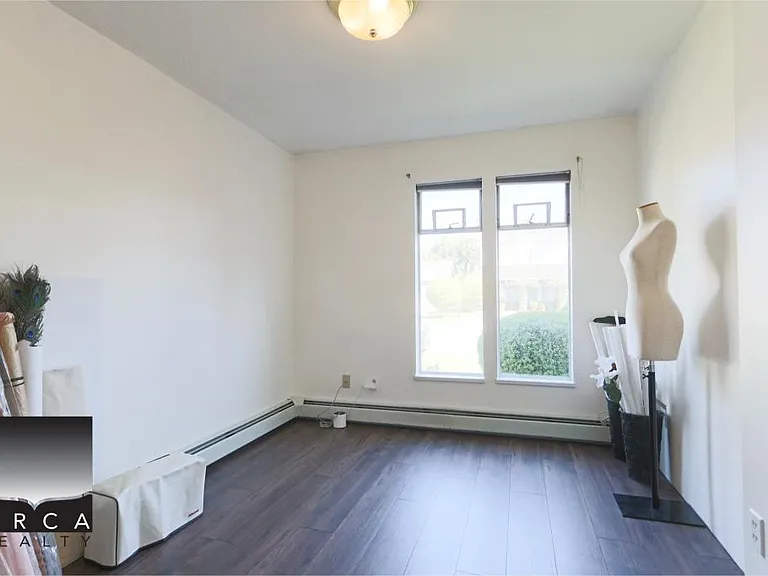 6400 Dakota Dr — Photo 23