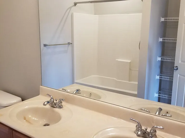 584 Governor Treutlen Cir — Photo 14
