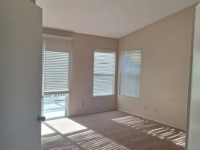 30427 Yosemite Dr — Photo 5