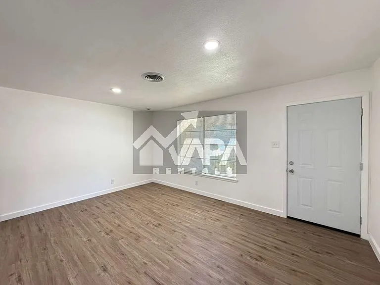 7819 Quirt St — Photo 12