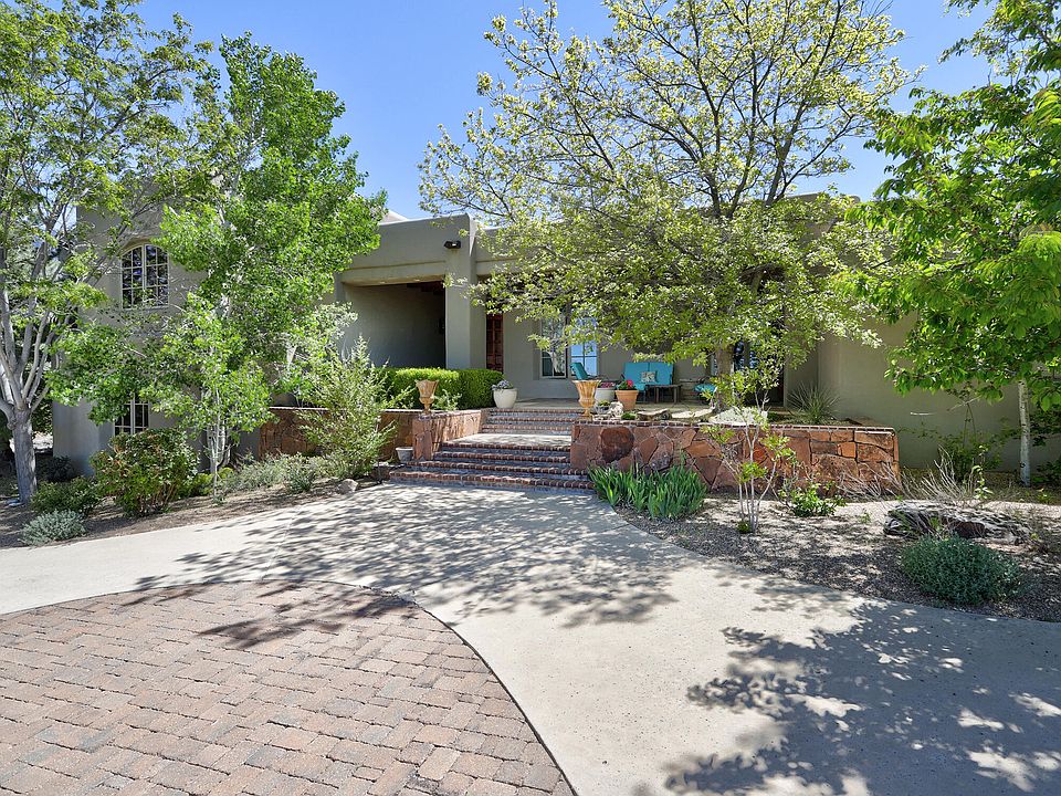 1st image of 6300 Gambel Oak Ct NE