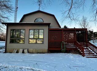 113 W Pekin St, Dewitt, IL 61735