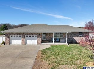 801 Tekolste Dr, Firth, NE 68358