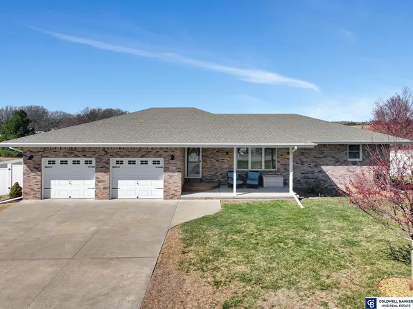 801 Tekolste Dr, Firth, NE 68358