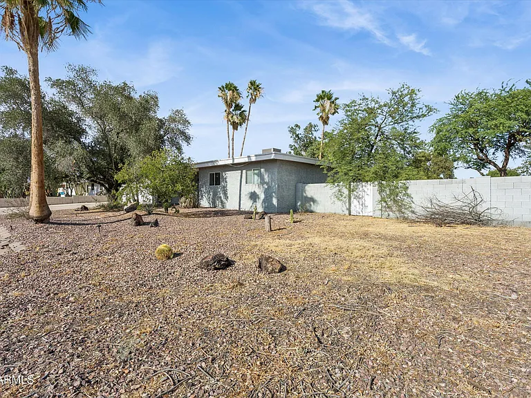 13801 N 56th Pl — Photo 3
