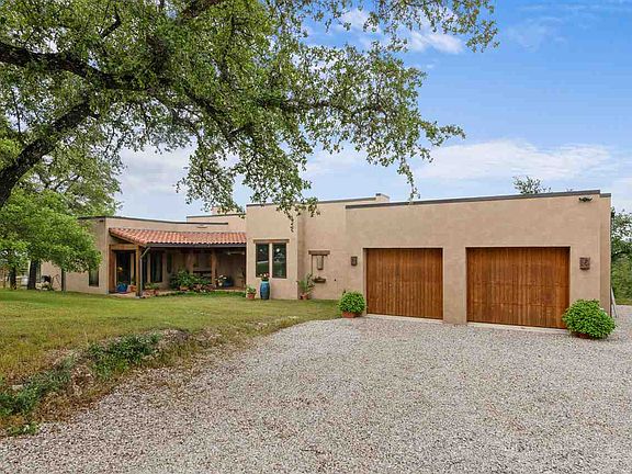 2nd image of 478 Live Oak Ln