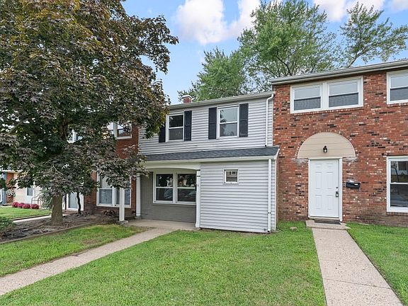 2nd image of 6 Radcliff Pl