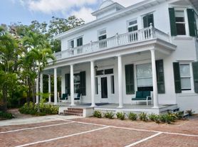 901 Truman Ave, Key West, FL