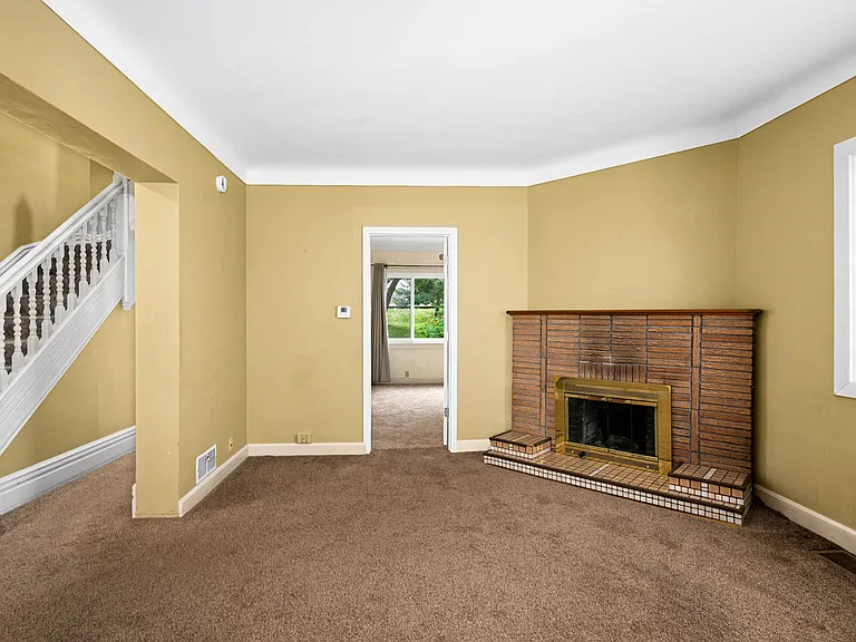 1107 E 2nd St #1109 — Photo 7