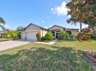 5303 Moon Shell Dr, Apollo Beach, FL 33572