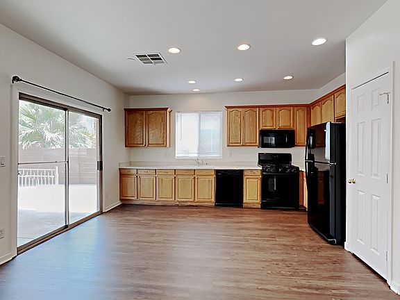 5th image of 3520 Ashford Grove St