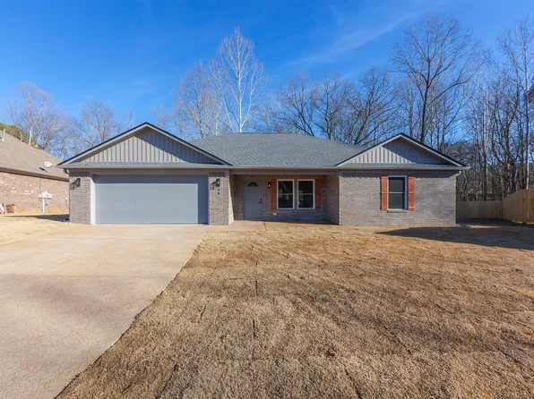 99 Elmwood Cv, Jackson, TN 38305