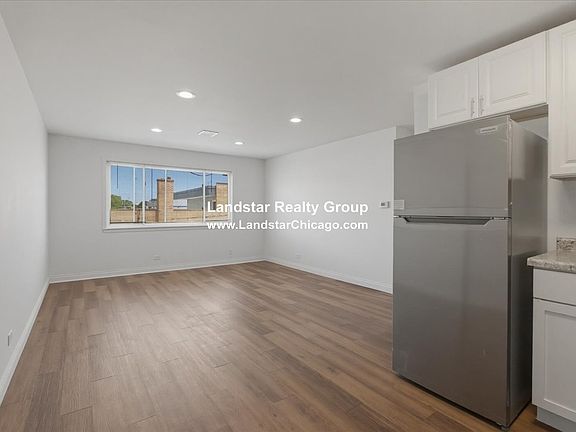 5th image of 3846 25th Ave APT 5