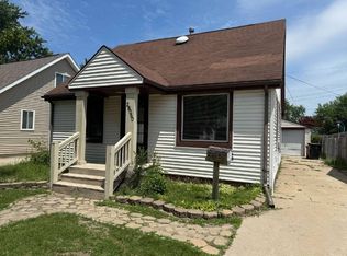 28060 Rosemont St, Roseville, MI