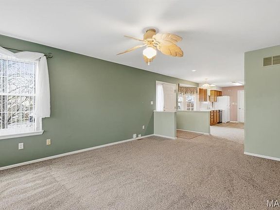 3rd image of 11997 Autumn Trace Ct