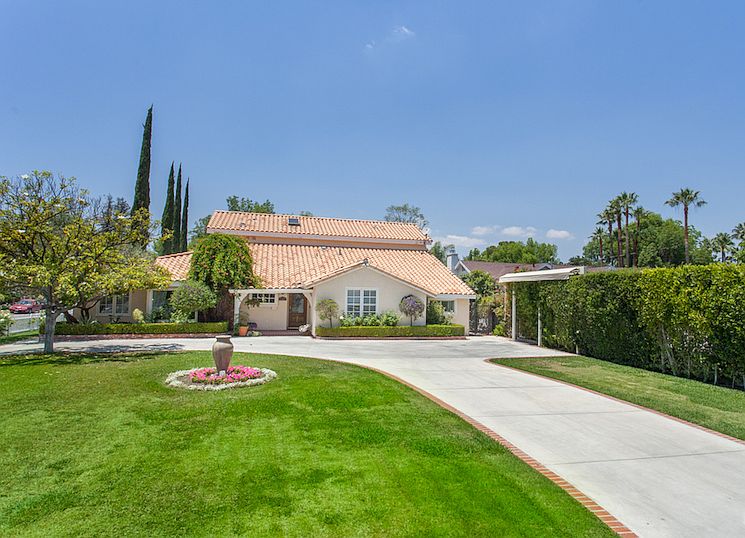 1st image of 5327 Donna Ave