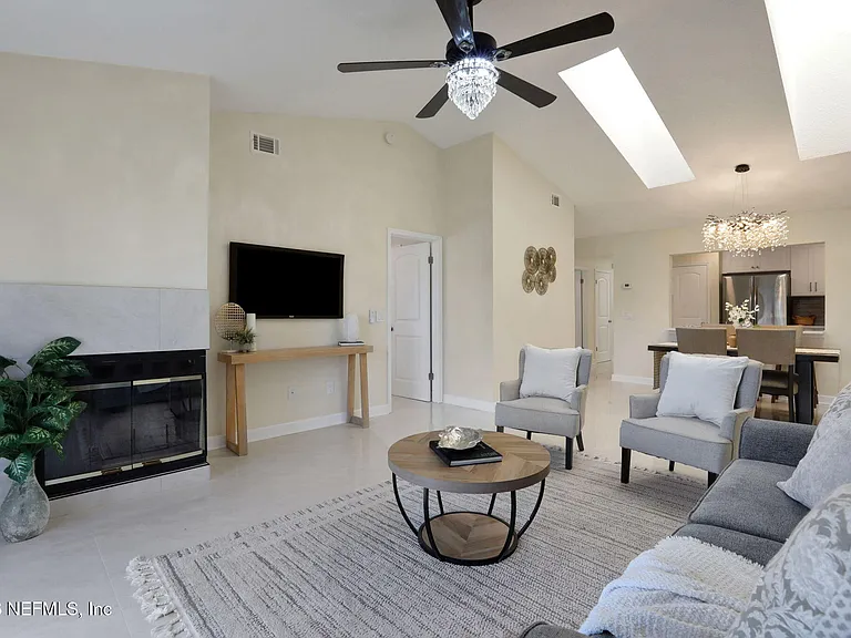 181 Aruba Ln — Photo 19