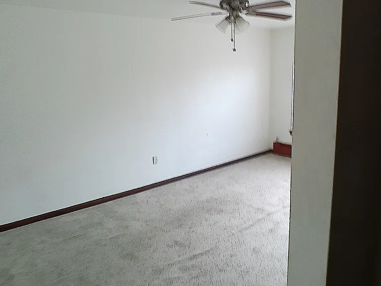 1135 W Atkinson Ave — Photo 8
