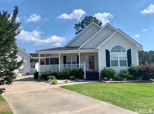 201 Log Cabin Ct, Selma, NC 27576