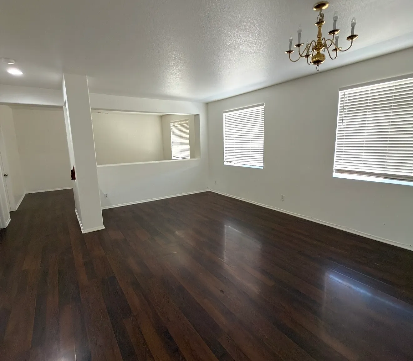 6 bed, 3166 sqft, $3,650 — Photo 3