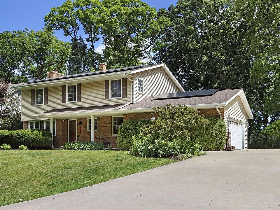 1st image of 8715 108th AVENUE