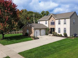 3927 Creekwood Dr, Lewis Center, OH 43035