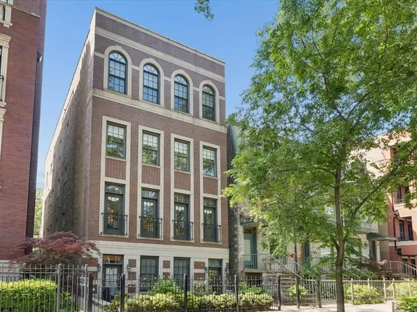 953 W Montana St APT 3, Chicago, IL 60614