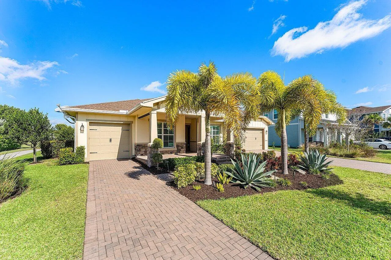 4 bed, 3.5 bath, 3001 sqft, $6,300 — Photo 4
