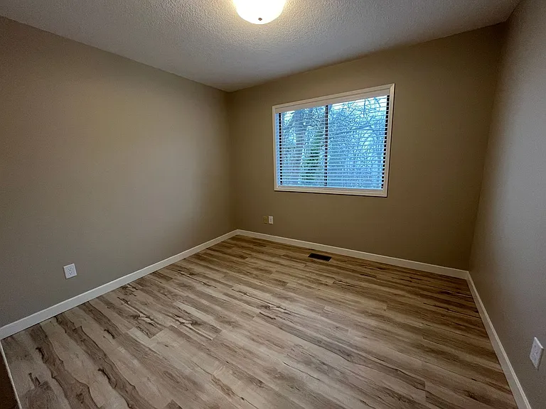 4387 Imperial Dr — Photo 21