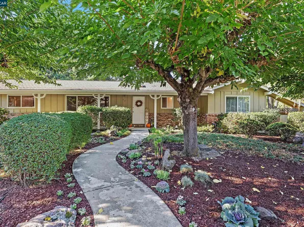 55 El Camino Corto, Walnut Creek, CA 94596