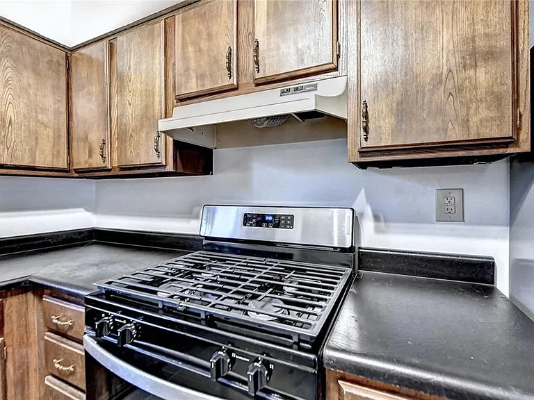 3241 Shadow Walk Ln — Photo 14