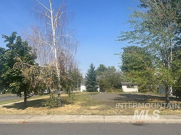 3rd image of 515 S Meadow St