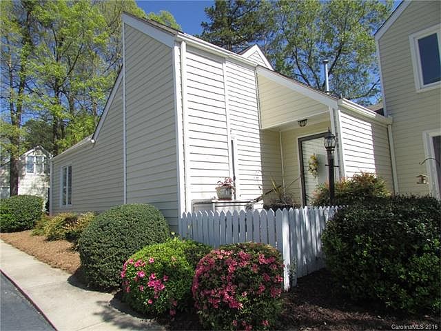 1st image of 229 Eastwood Dr #229