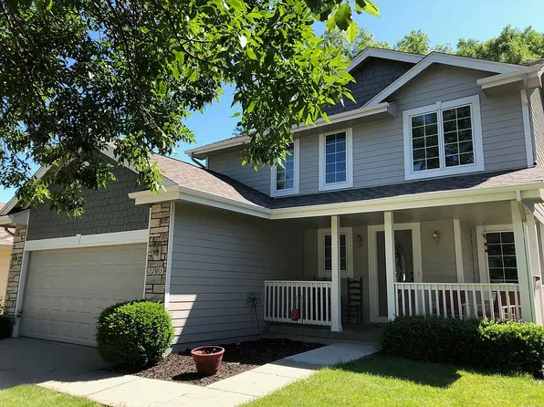 2205 Country Cove Ln, Altoona, IA 50009