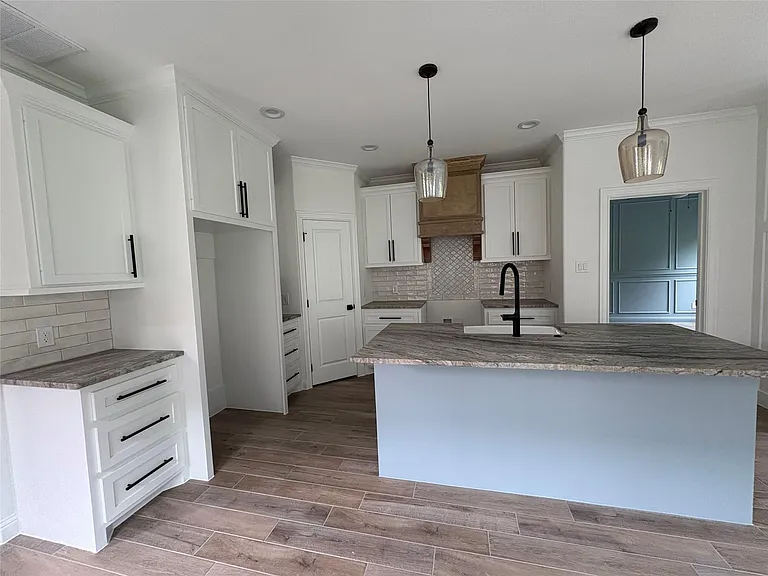 110 Cove — Photo 17