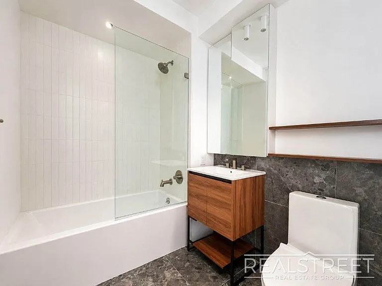 87 George St #5F — Photo 5