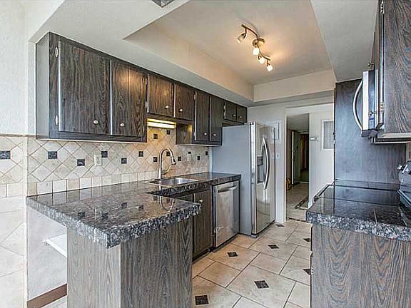 5th image of 18011 Biscayne Blvd #10051