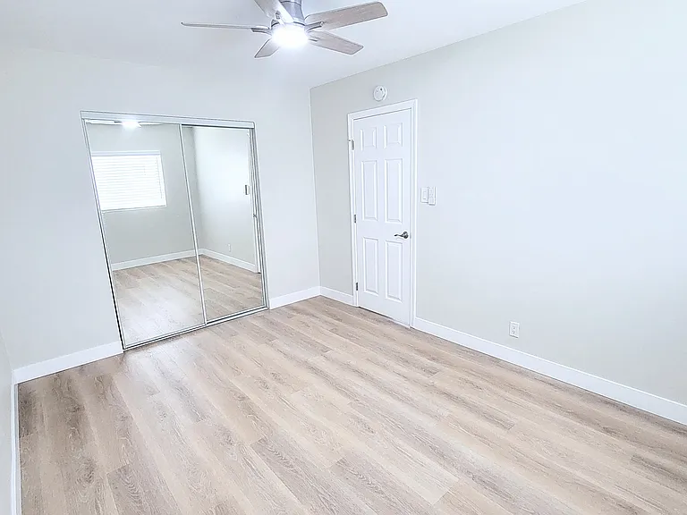 4146 Redondo Beach Blvd #C — Photo 12