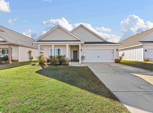 9376 Swan Point Rd, Daphne, AL 36526