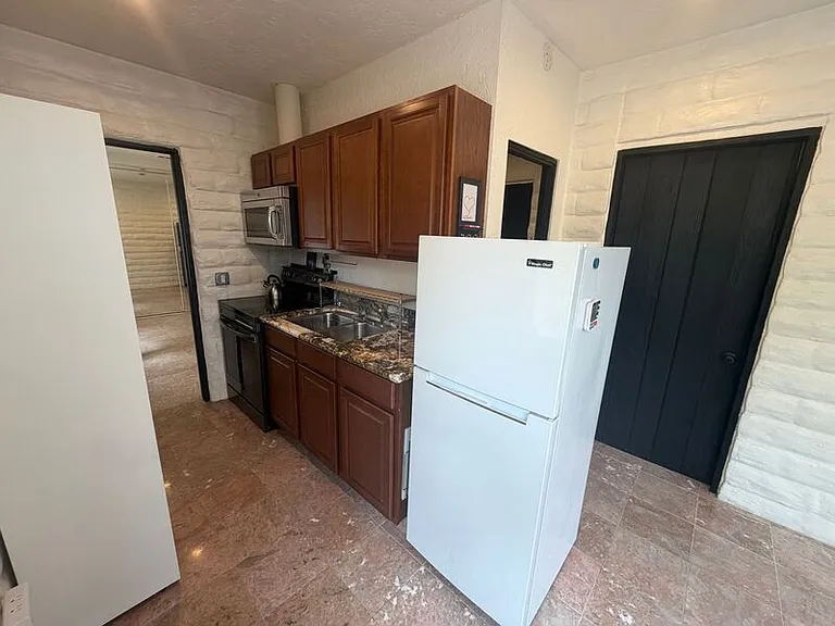 6088 De La Rosa Ln #3 — Photo 5