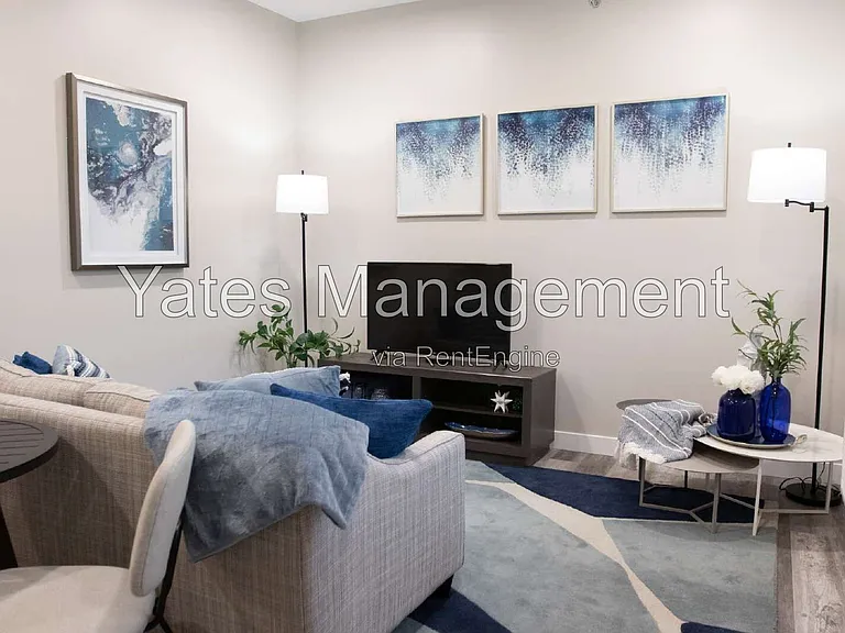 411 W McPherson Ave #203 — Photo 9