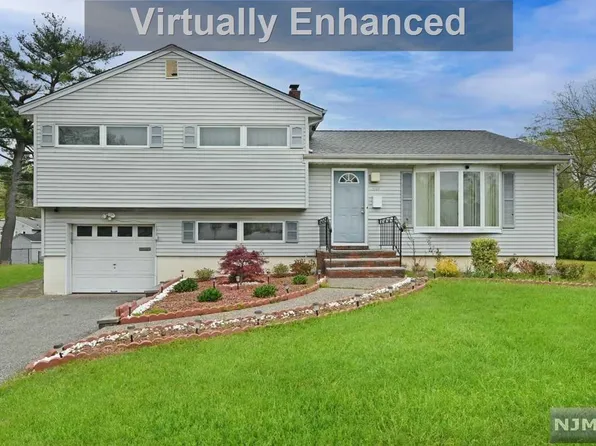 664 Swarthmore Ln, Paramus, NJ 07652