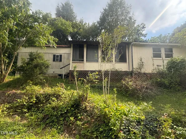 1570 Middle Creek Rd, Afton, TN 37616